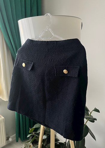 Düğmeli Siyah Yün Mini Etek - Görsel 3
