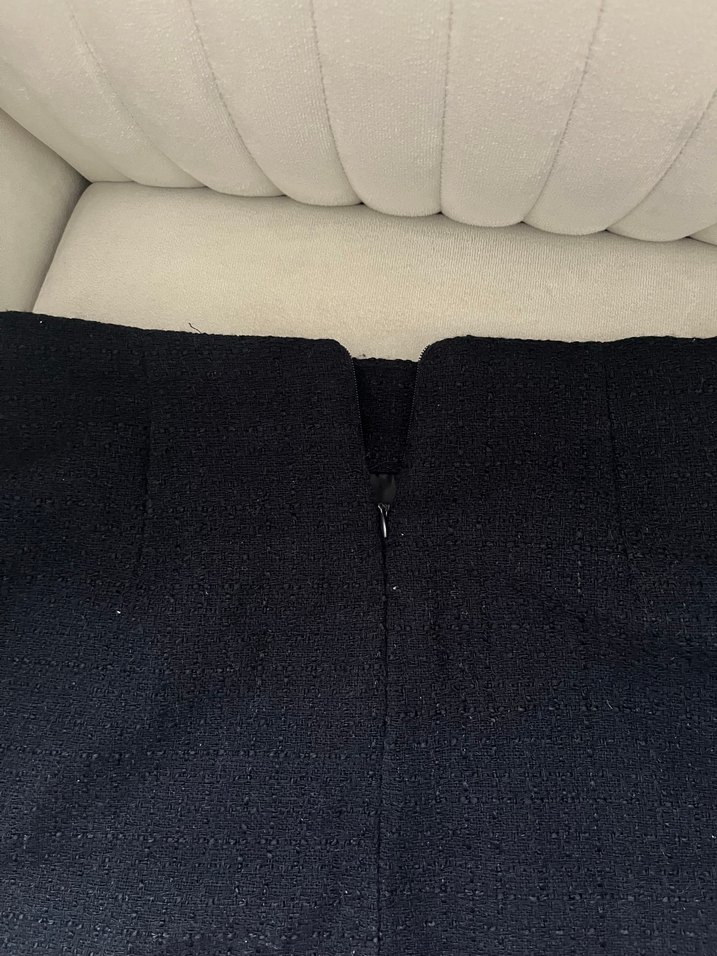 Düğmeli Siyah Yün Mini Etek - Görsel 5