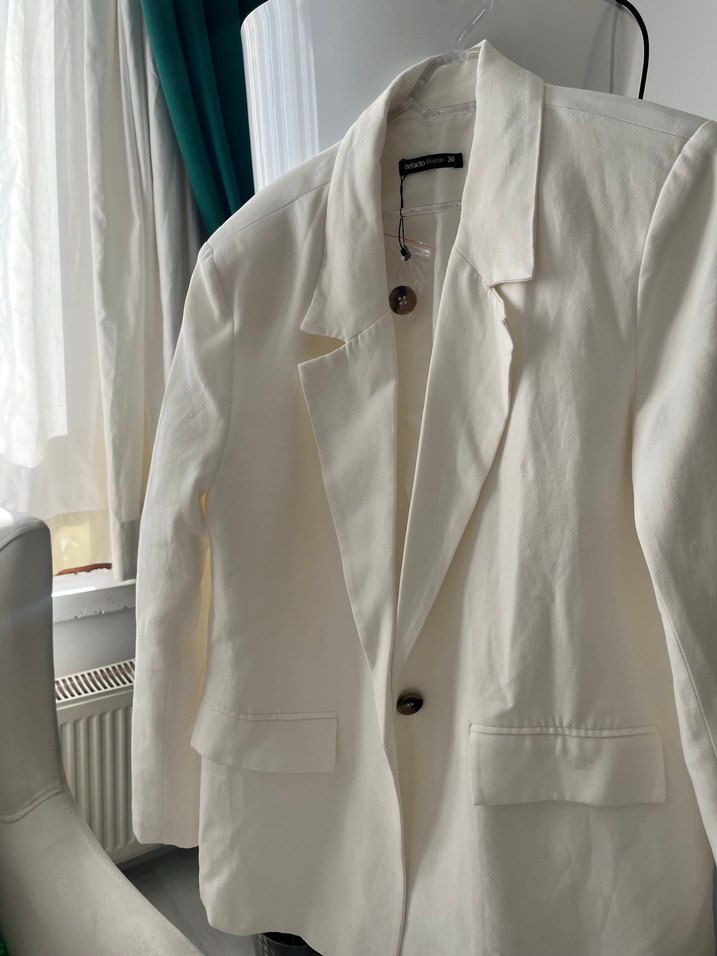 Düğmeli Beyaz Keten Kadın Blazer - Görsel 2