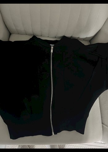 Siyah Fermuarlı Crop Sweatshirt - Görsel 3