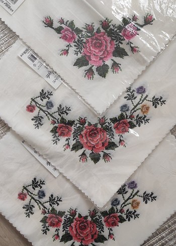 İşlemeli krem rengi  peçete - Görsel 2