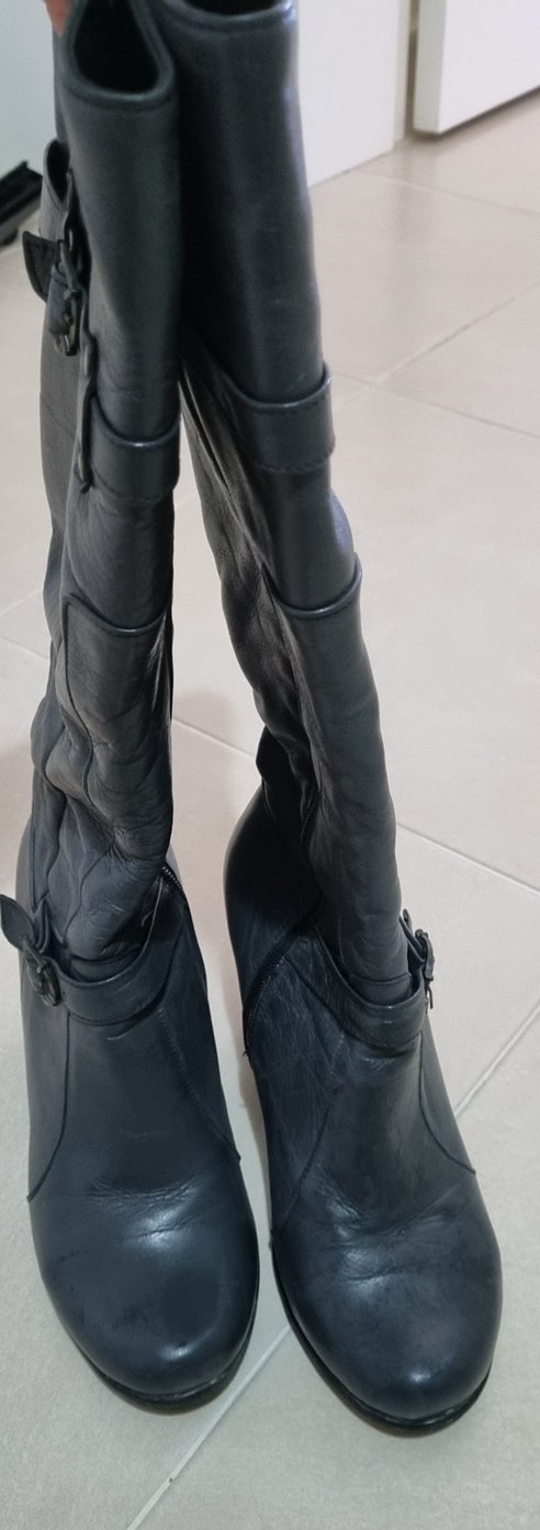 Gri Tokalı Kadın Dolgu Topuk Çizme - Görsel 5