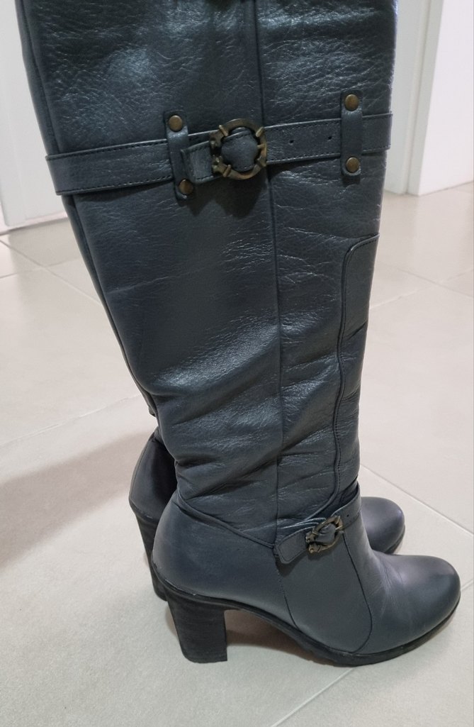 Gri Tokalı Kadın Dolgu Topuk Çizme - Görsel 3