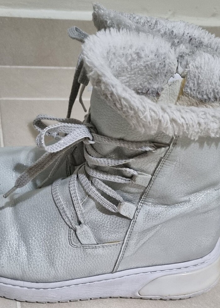 Kız çocuk bot - Görsel 2