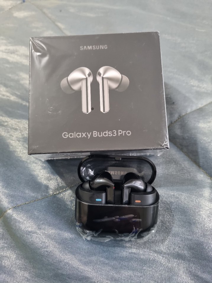 Samsung Galaxy  Buds3 Pro Bluetooth kulaklık sıfır ürün - Görsel 2