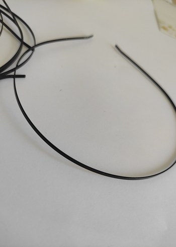 Siyah İnce üç milimlik metal taç - Görsel 3