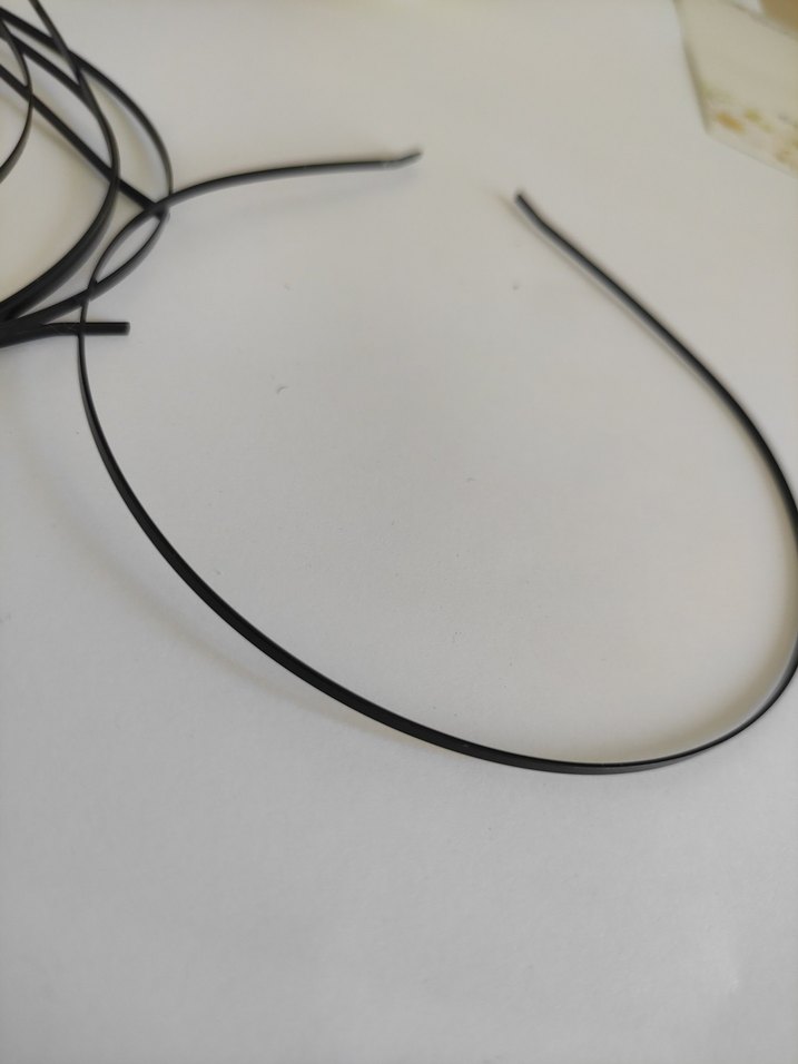 Siyah İnce üç milimlik metal taç - Görsel 3