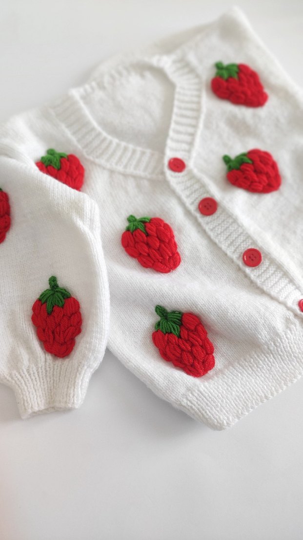 çilek hırka - Görsel 2