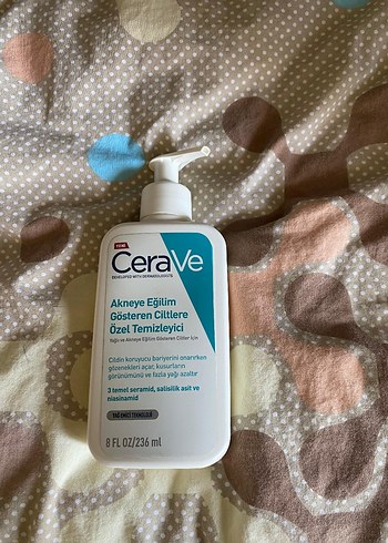 CeraVe Akneye Eğilimli Ciltler İçin Temizleyici 236ml