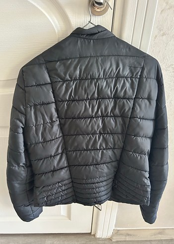 m Beden Bershka ince şişme mont