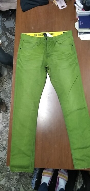 Yaşil erkek pantolon 