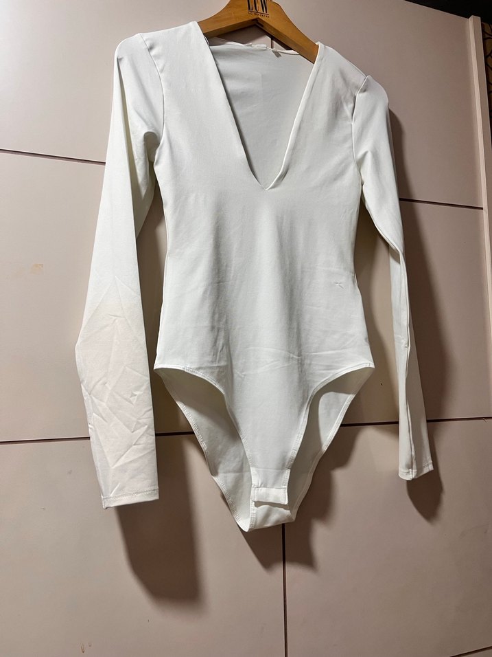 Kadın Beyaz V Yaka Uzun Kollu Bluz - Görsel 2