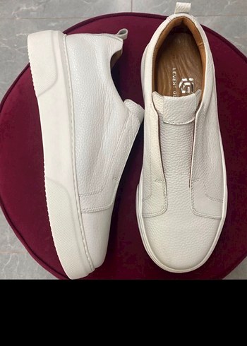 Diğer Minimal Beyaz Deri Sneaker