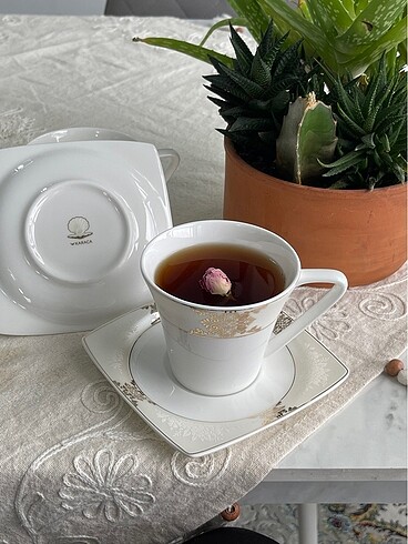 Kahve ve çay fincanı
