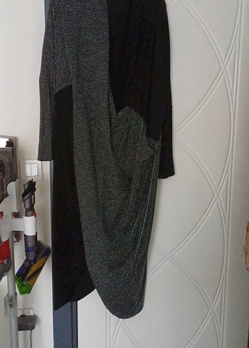 Uzun Siyah Kadın Gevşek Kesim Giydirme - Görsel 5