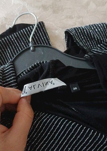 Uzun Siyah Kadın Gevşek Kesim Giydirme - Görsel 3