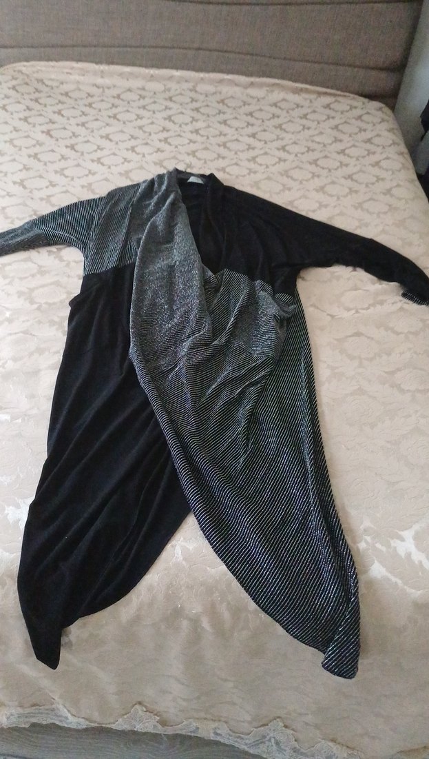 Uzun Siyah Kadın Gevşek Kesim Giydirme - Görsel 2