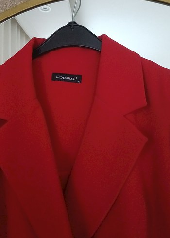 Klasik Kırmızı Kadın Uzun Kaban - Görsel 4