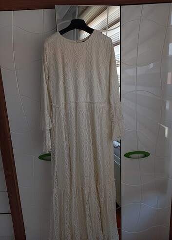 44 Beden beyaz Renk Dantelli beyaz elbise 