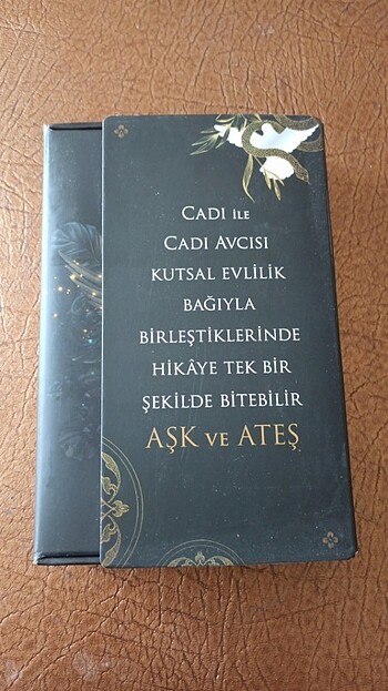 Yılan ve Güvercin özel kutu