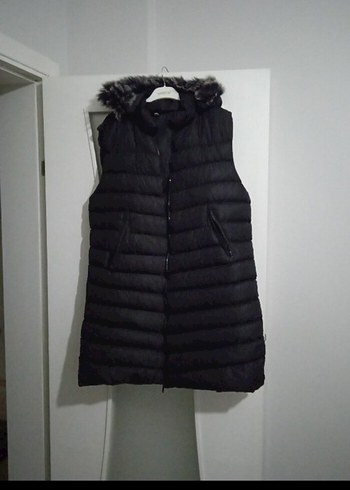 Siyah Uzun Kapşonsuz Kadın Yelek boy 98 cm iki kol arası 58 cm