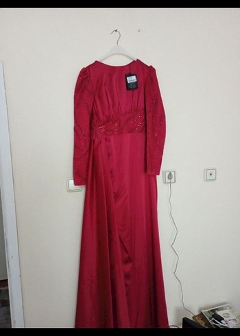 Diğer Bordo Uzun Kollu Drapeli Abiye Elbise saatten