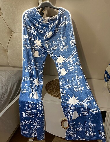 Şık esnek bir pantolon