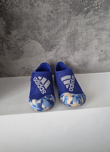 Adidas sandalet