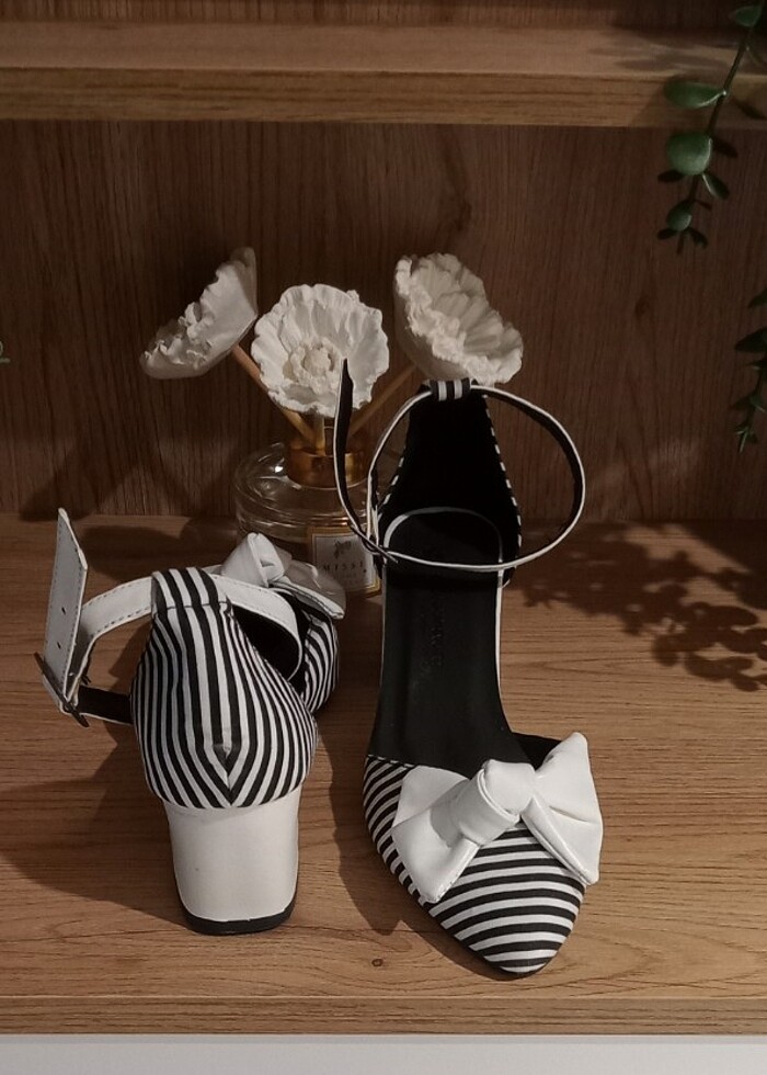 Topuklu ayakkabı - Görsel 3