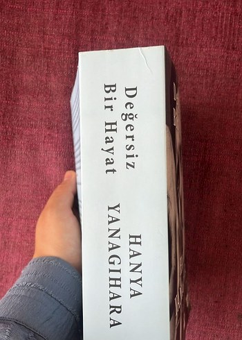 Beden Değersiz Bir Hayat - Hanya Yanagihara