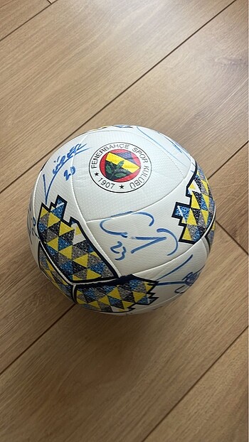  Beden Renk Islak imzalı Fenerbahçe topu (2025)