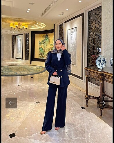 H&R butik Gül detaylı Palazzo Takım lacivert