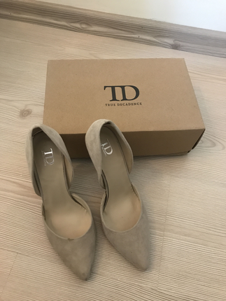 37 Beden Nude Süet Stiletto