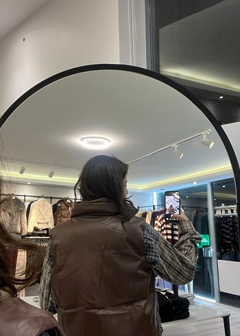 Düğmeli Kahverengi Deri Kadın Şişme Yelek - Görsel 2