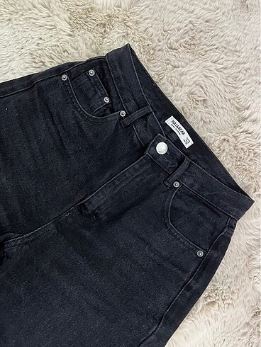 pull bear mom fit jean
