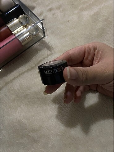  Beden Laura Mercier Allık