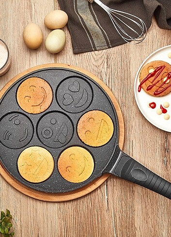 Beden Safir marka 26cm döküm emojili pankek tava