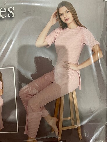İnterlok penye kumaş kısa kollu bayan pijama takımı