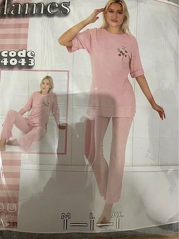 xl Beden Raporlu İnterlok penye kumaş kısa kollu pijama takımı