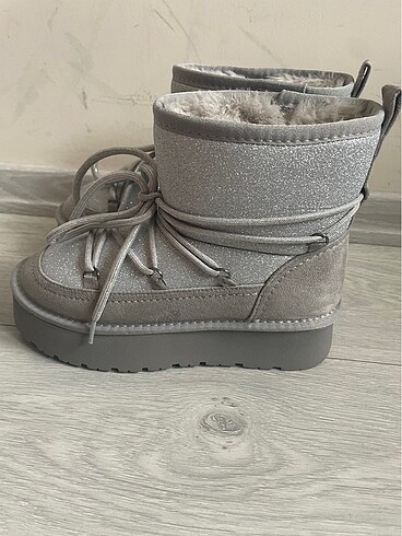 36 Beden Ugg kürklü bot