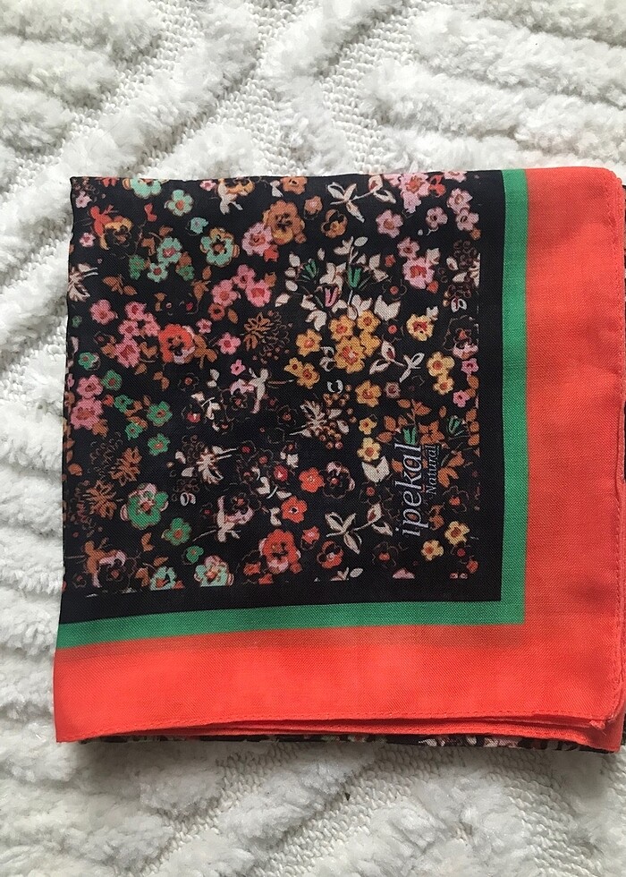 Kare eşarp - Görsel 2