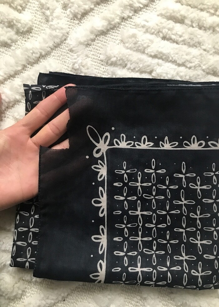 Kare eşarp - Görsel 3