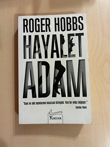 Hayalet Adam Roger Hobbs