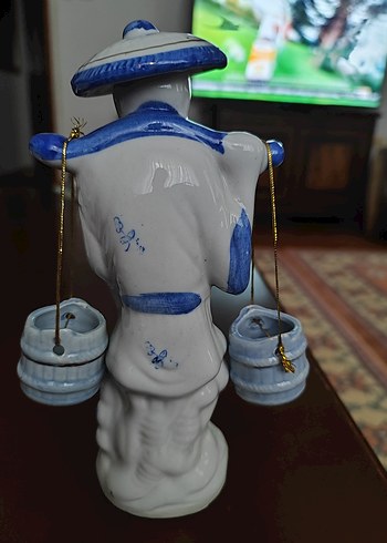 Mavi Detaylı Seramik Figürin - Görsel 2