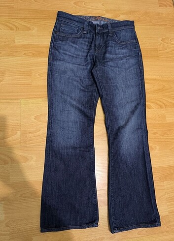 Mavi jean molly model