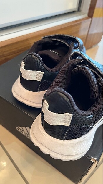 25 Beden siyah Renk Adidas tensaur