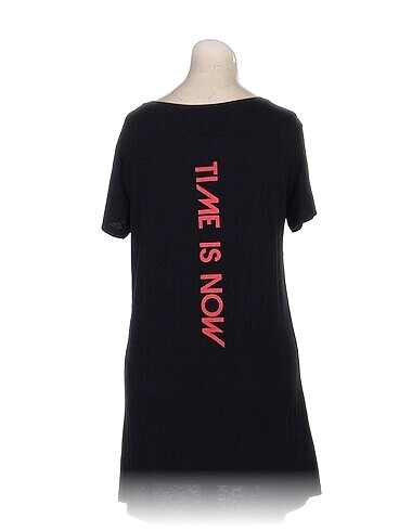 l Beden PreLoved T-shirt %70 İndirimli.