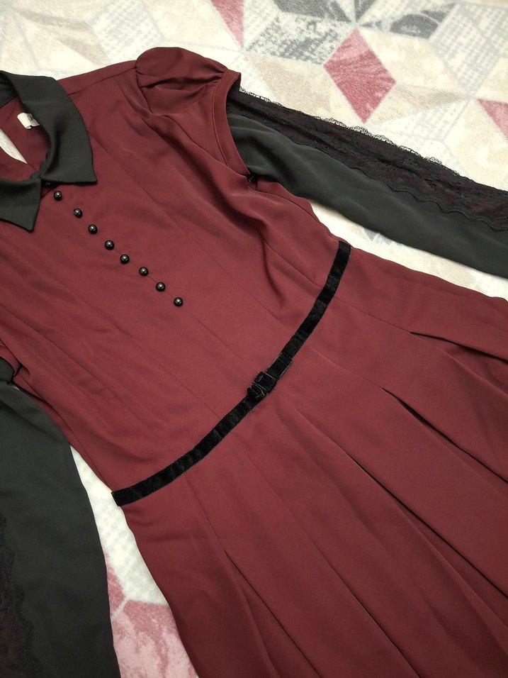 Bordo Gotik Düğmeli Uzun Kadın Elbise - Görsel 2