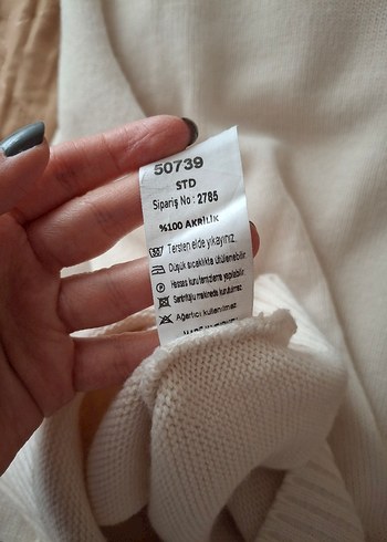 Kadın Beyaz Triko Rahat Kazak - Görsel 3
