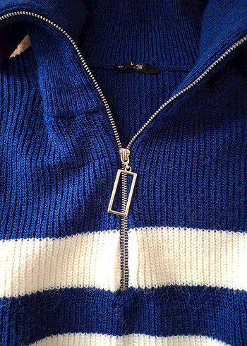 Çizgili Mavi Kısa Kollu Triko Kazak - Görsel 2